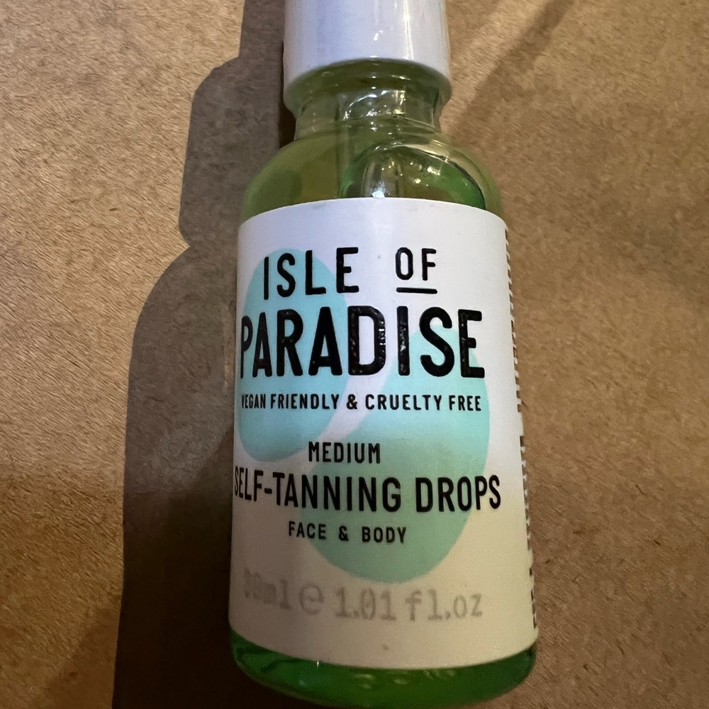 New Isle of paradise self tanning drops